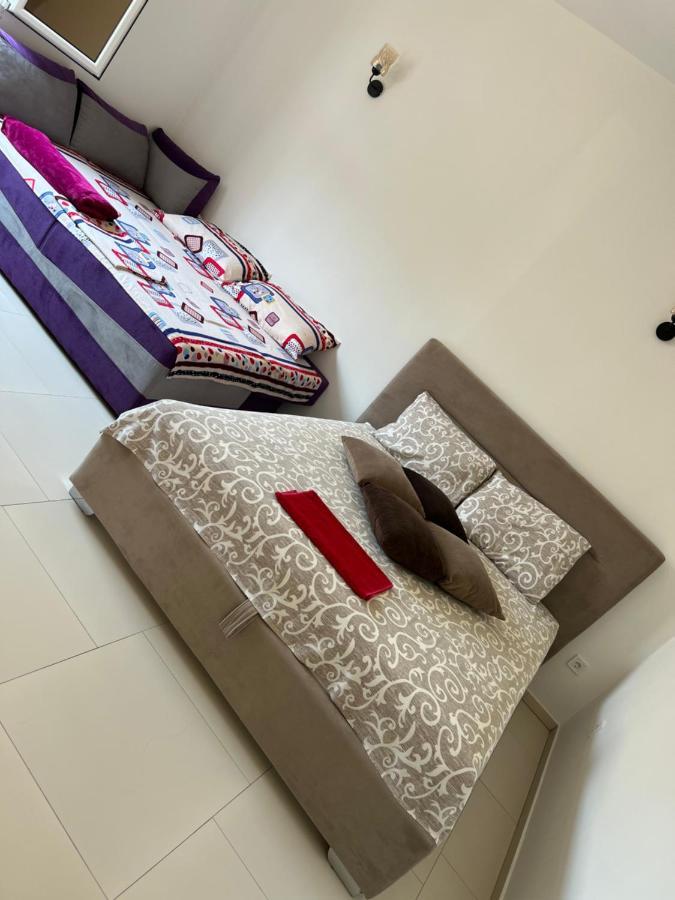 Apartments Stuart อัตเจฮะห์ ภายนอก รูปภาพ