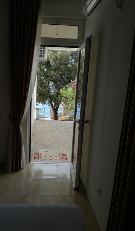 Apartments Stuart อัตเจฮะห์ ภายนอก รูปภาพ