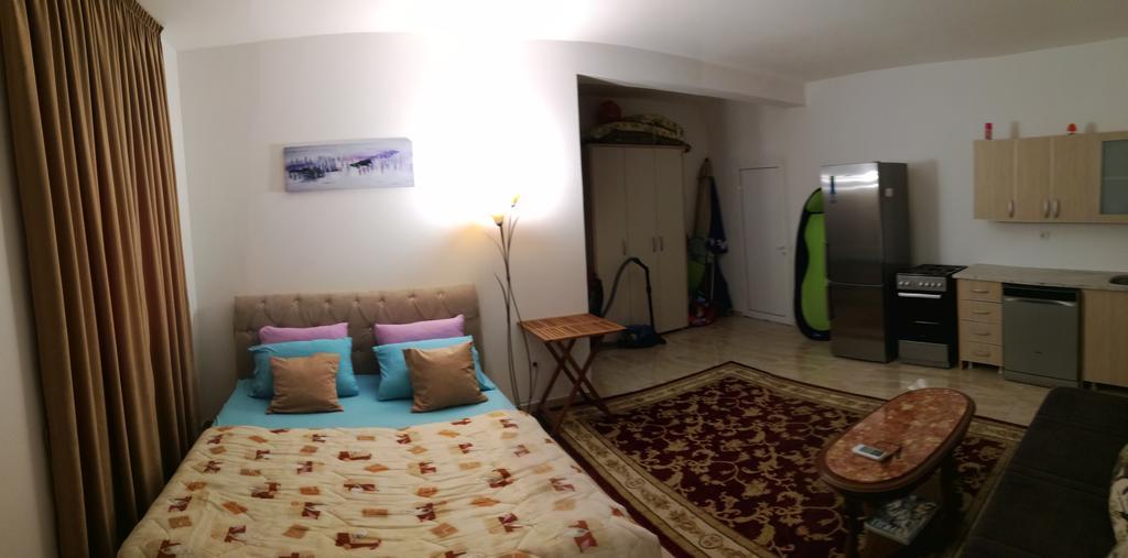 Apartments Stuart อัตเจฮะห์ ภายนอก รูปภาพ