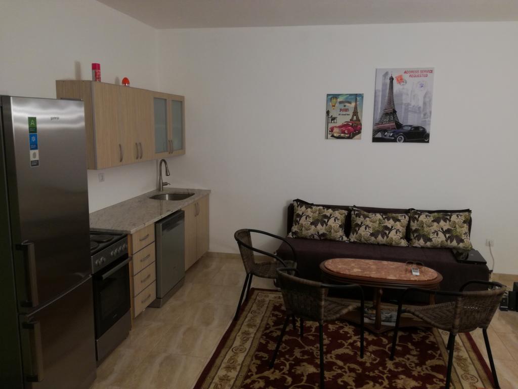Apartments Stuart อัตเจฮะห์ ภายนอก รูปภาพ